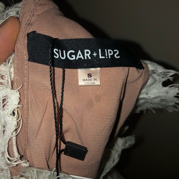 Beautiful Tan top with white lace overlay - Picture 7 of 7